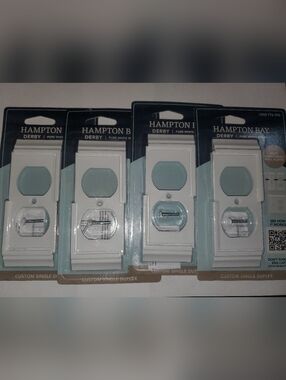 Derby White Custom Single/Duplex Wall Plate with Accent - White 4pks